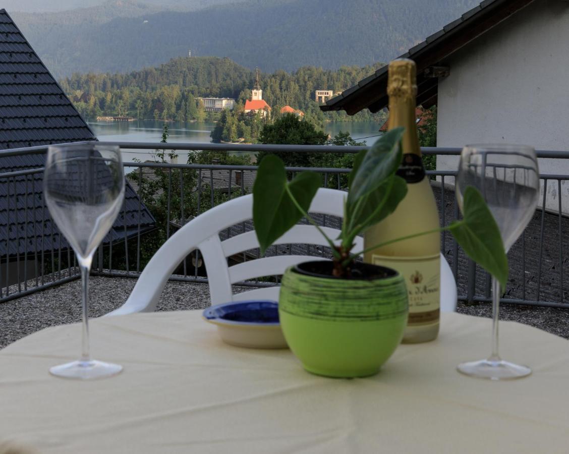 Apartment Mavrica Bled, Quiet Location, With A View Of The Lake Екстер'єр фото