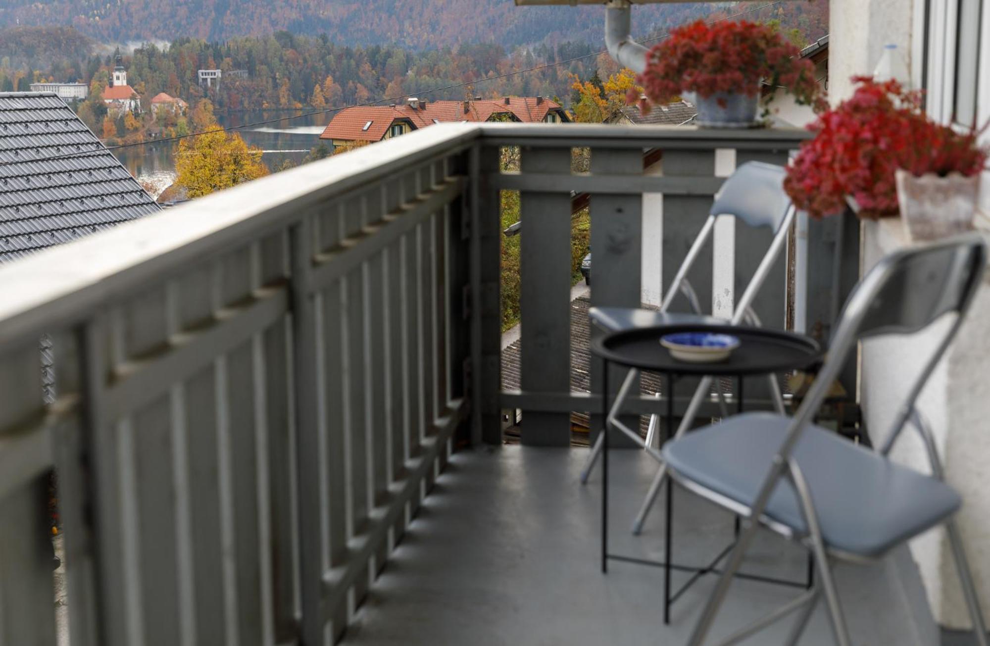 Apartment Mavrica Bled, Quiet Location, With A View Of The Lake Екстер'єр фото